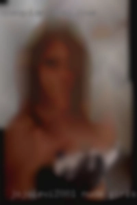 Jojolevi2001 nude girls going we we in the open cam up close